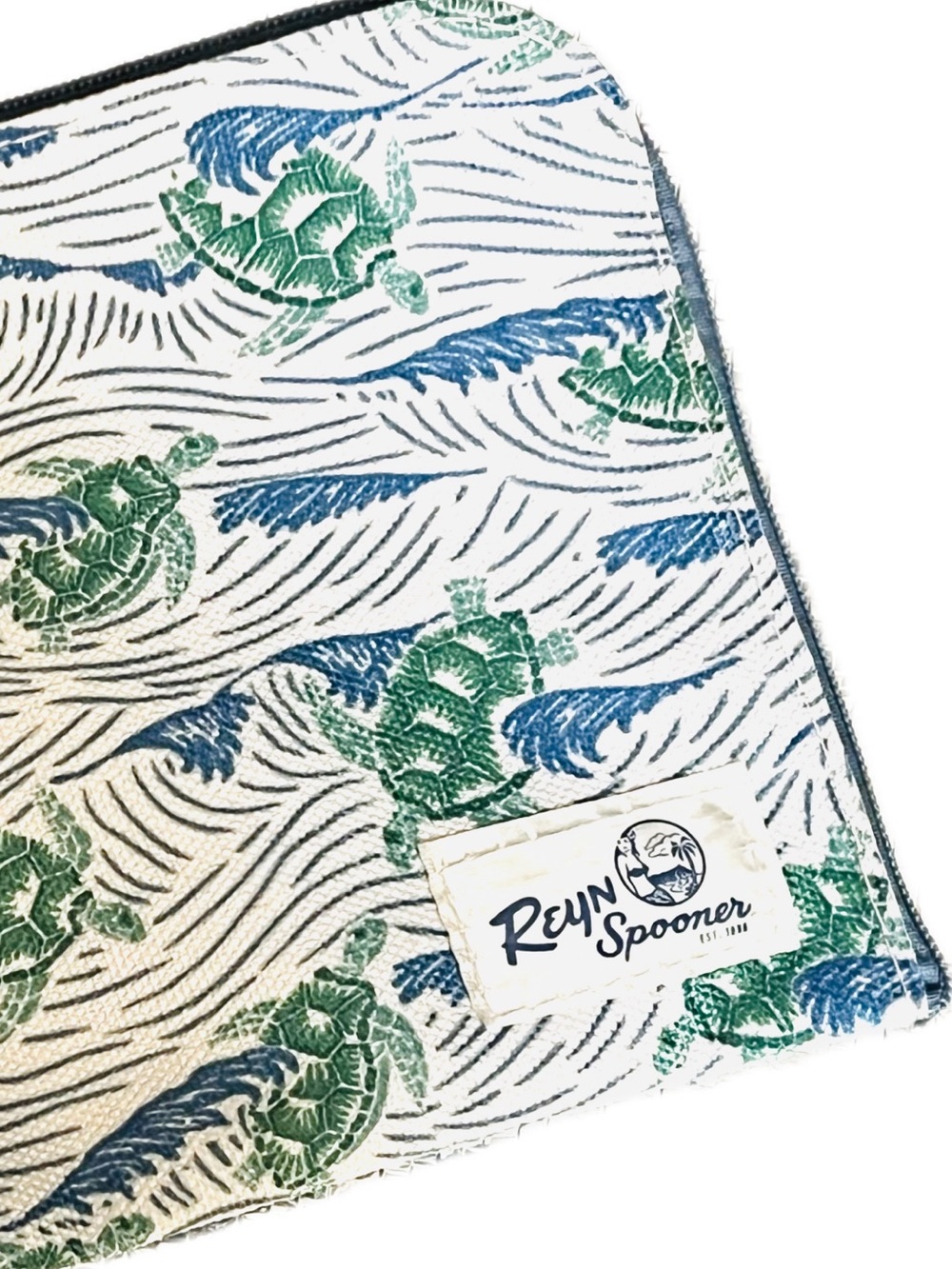 Reyn Spooner Turtle Print Canvas Travel Pouch